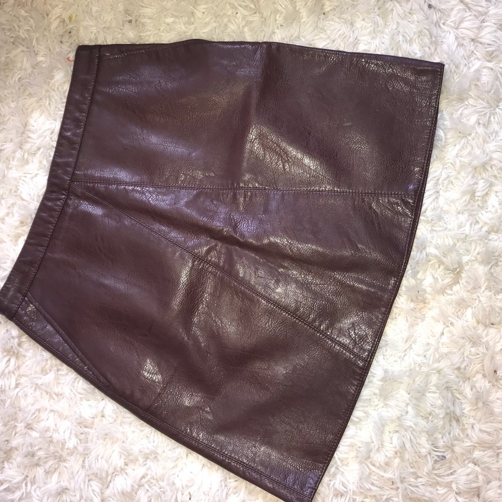 ZARA Maroon Leather Midi/Mini Skirt—Size Medium